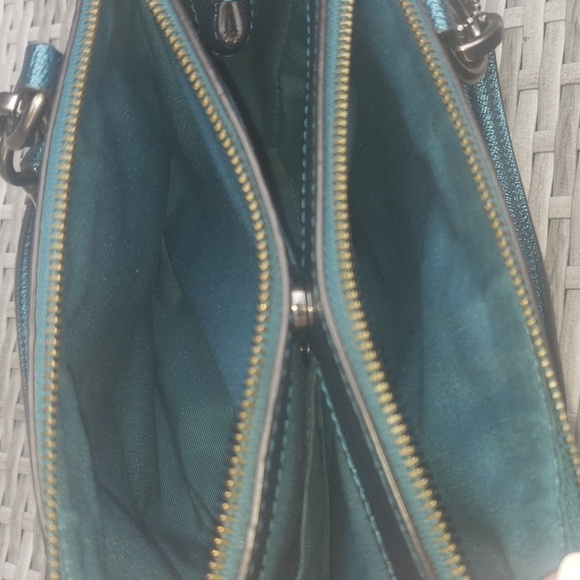 ❤COACH Metallic Teal Crossbody Bag EUC - Picture 5 of 12